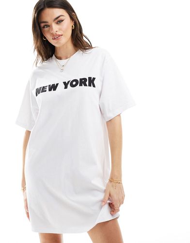 Vestito T-shirt corto oversize con scritta stampata - ASOS DESIGN - Modalova