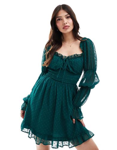 Vestito corto milkmaid a maniche lunghe arricciato in vita pino plumetis - ASOS DESIGN - Modalova