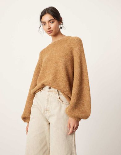 Maglione girocollo oversize in maglia cammello - ASOS EDITION - Modalova