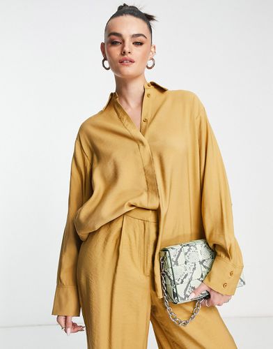 Camicia extra larga oversize color caramello - ASOS EDITION - Modalova