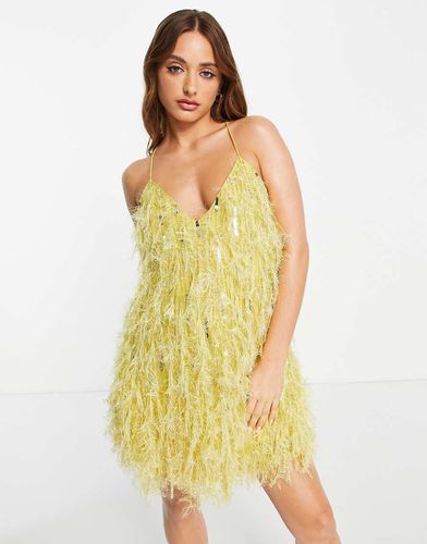 Vestito corto limone con schiena scoperta decorato con piume sintetiche e paillettes - ASOS EDITION - Modalova