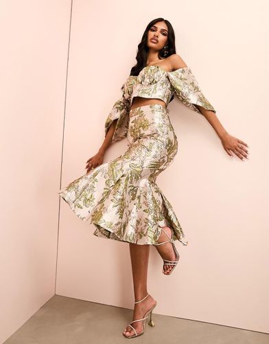 Gonna midi e oro a fiori jacquard con dettaglio godet in coordinato - ASOS LUXE - Modalova