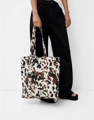 Borsa shopping marrone con stampa pezzata - Bershka - Modalova