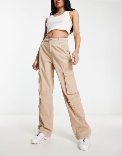 Pantaloni cargo color cammello con coulisse in vita - Bershka - Modalova