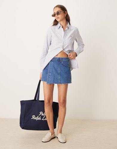 Jupe-short portefeuille courte en jean - moyen délavé - Gina Tricot - Modalova
