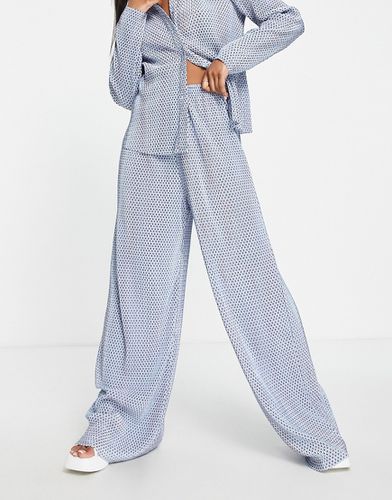 Pantaloni a fondo ampio plissé blu a pois in coordinato - Glamorous - Modalova