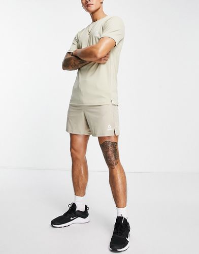 Completo tecnico con t-shirt e pantaloncini color pietra - Gym 365 - Modalova