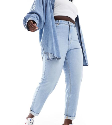 Plus - Veron - Mom jeans comodi lavaggio azzurro - Don't Think Twice - Modalova
