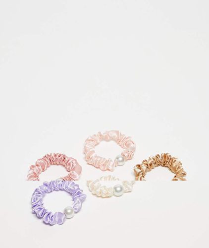 Lot de 5 mini chouchous froncés avec perle nacrée - Neutre - Designb London - Modalova