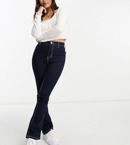 DTT Petite - Bianca - Jeans a fondo ampio stile disco a vita alta con tasche a cuore - Don't Think Twice - Modalova
