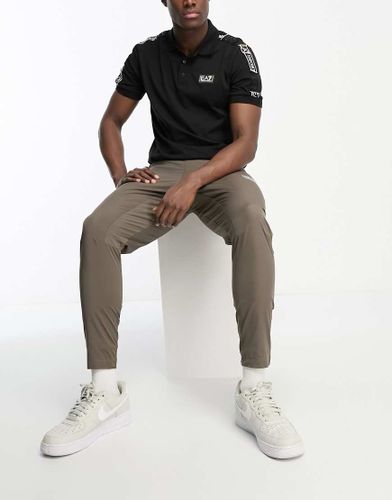 Emporio Armani - Active - Joggers beige - EA7 - Modalova