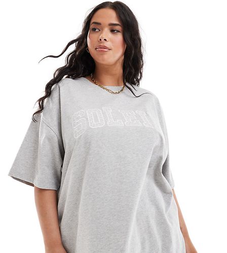 Esclusiva 4th + Reckless Plus - T-shirt oversize grigia con logo soleil ricamato - 4th & Reckless Plus - Modalova
