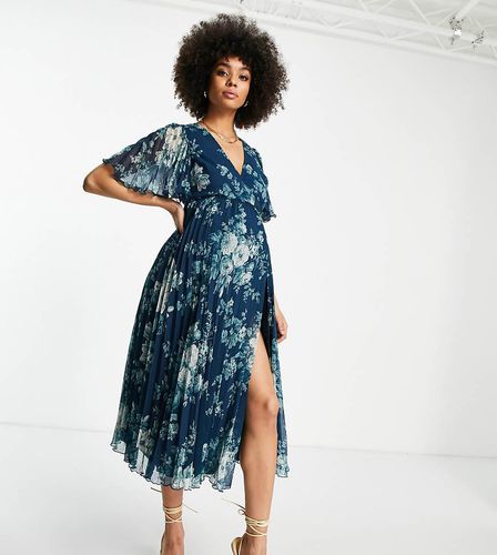 Esclusiva ASOS DESIGN Maternity - Vestito midi a pieghe con maniche a kimono allacciato in vita con stampa a fiori - ASOS Maternity - Modalova