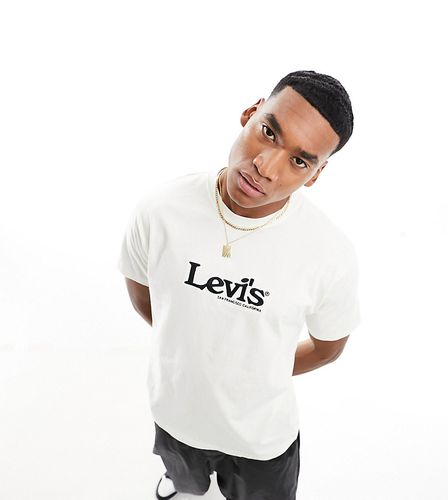 Esclusiva x ASOS - T-shirt color crema con logo stile rétro sul petto - Levi's - Modalova