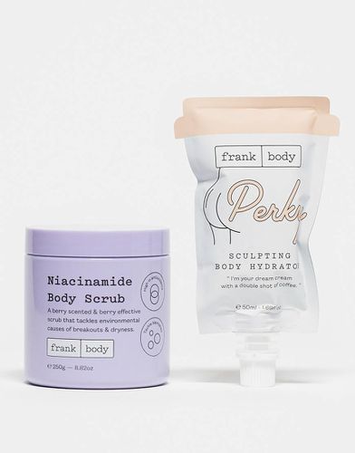 Scrub per il corpo alla niacinamide 250 g con (Omaggio gratuito - Crema idratante Perky Sculpting 50 ml) - frank body - Modalova