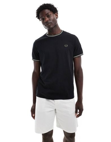 T-shirt nera con doppio bordino a contrasto - Fred Perry - Modalova