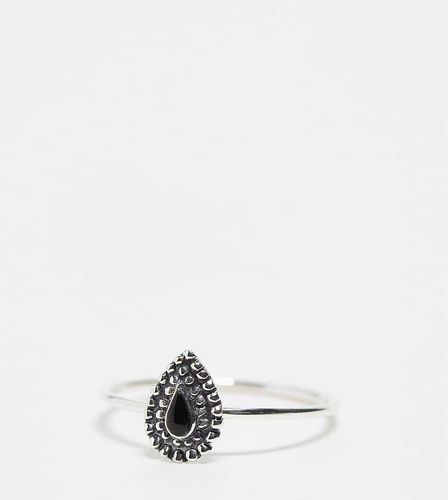 Anello in sterling a goccia con onice nera - Kingsley Ryan - Modalova