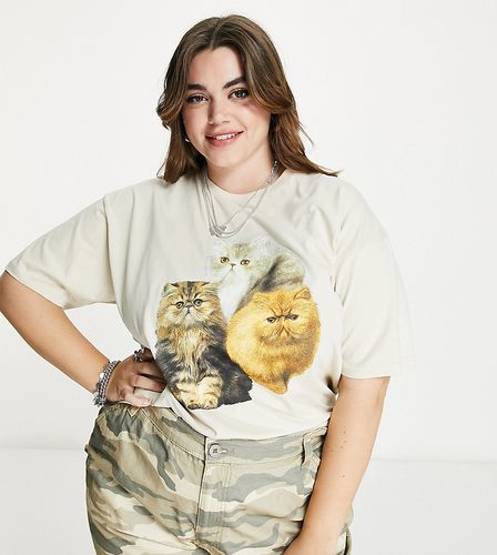 T-shirt oversize beige con stampa di gatti - Heartbreak Plus - Modalova
