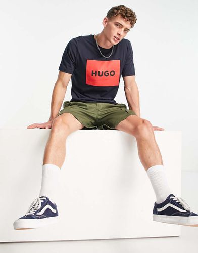 HUGO - T-shirt con riquadro grande con logo - Hugo Red - Modalova