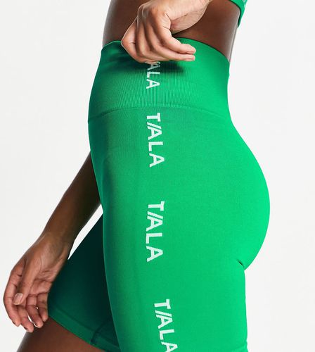 In esclusiva per ASOS - Hosta - Pantaloncini verdi con logo senza cuciture - Tala - Modalova