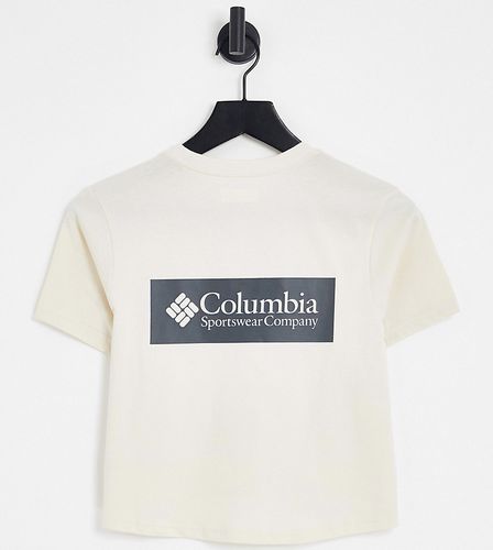 In esclusiva su ASOS - - CSC River - T-shirt corta crema con stampa sulla schiena - Columbia - Modalova