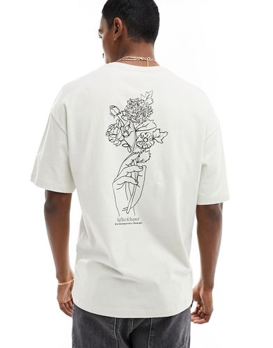 T-shirt oversize beige con stampa di fiore stilizzato sulla schiena - Jack & Jones - Modalova