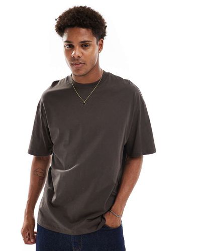 T-shirt oversize color cioccolato - Jack & Jones - Modalova