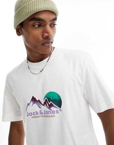 T-shirt bianca con stampa di montagne - Jack & Jones - Modalova
