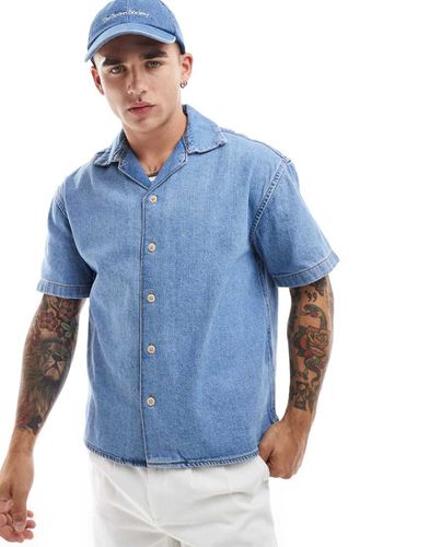 Camicia a maniche corte lavaggio medio in denim con colletto con rever - Jack & Jones - Modalova