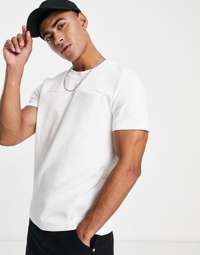 Premium - T-shirt bianca con tasca effetto cut-out - Jack & Jones - Modalova