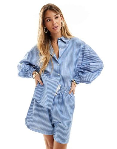 Camicia squadrata blu a righe bianche in coordinato - ONLY - Modalova