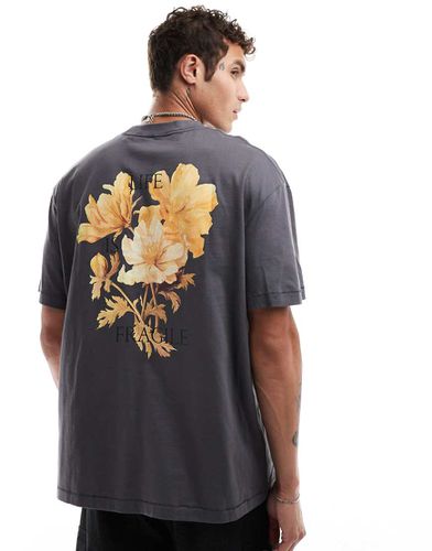 T-shirt oversize scuro con stampa a fiori sul retro - ONLY & SONS - Modalova