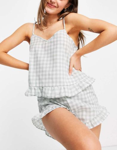 Pigiama verde salvia a quadretti con canotta e pantaloncini con volant - Loungeable - Modalova