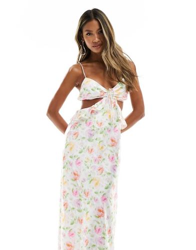 Vestito lungo in raso a fiori con cut-out e spalline sottili - Love Triangle - Modalova