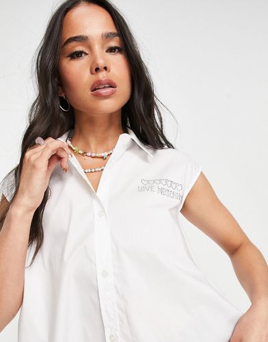 Core - Camicia bianca con logo e maniche ad aletta - Love Moschino - Modalova