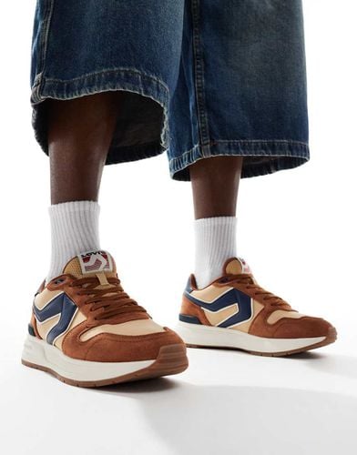 Charge - Sneakers in camoscio e denim color cuoio e - Levi's - Modalova