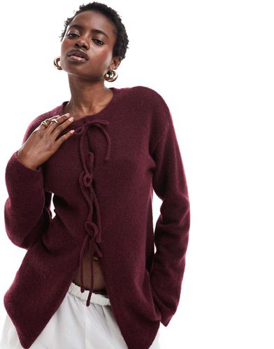 Cardigan in maglia bordeaux con fiocchi allacciati - Monki - Modalova