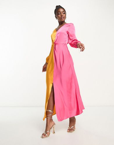 Vestito lungo a maniche lunghe in raso arricciato color block - Monki - Modalova