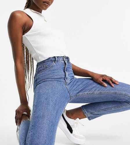 Riot - Mom jeans rigidi a vita alta tinta unita - Missguided Tall - Modalova