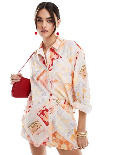 Camicia oversize in misto lino con stampa di cartoline - Miss Selfridge - Modalova