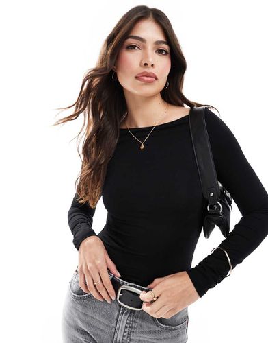 Body a maniche lunghe con scollo a barchetta - Miss Selfridge - Modalova