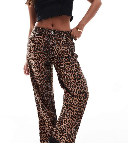 Jeans dritti con stampa leopardata - Miss Selfridge Petite - Modalova