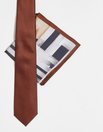 Cravatta sottile e fazzoletto da taschino con stampa astratta - Noak - Modalova