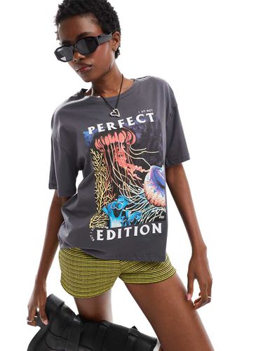 T-shirt comoda scuro con stampa "Perfect" - Noisy May - Modalova