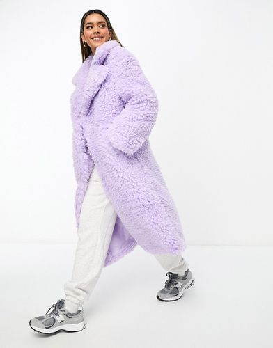 Cappotto in pelliccia stile teddy oversize lilla - NA-KD - Modalova
