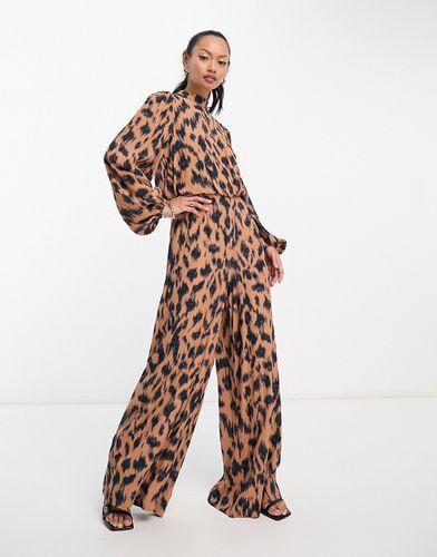 Tuta jumpsuit a fondo ampio leopardata - Never Fully Dressed - Modalova