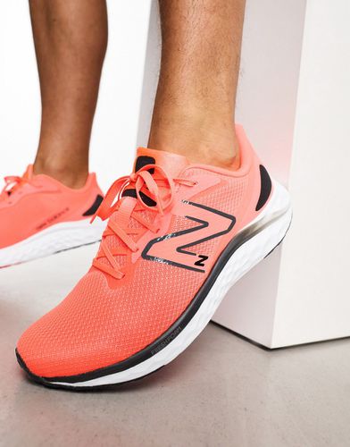 Running Arishi V4 - Sneakers arancioni - New Balance - Modalova
