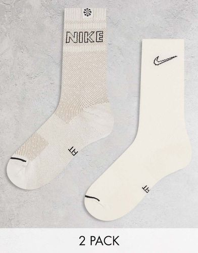 Confezione da 2 paia di calzini bianco sporco - Nike Training - Modalova