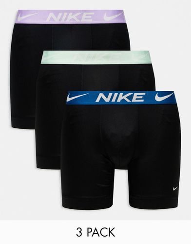 Dri-Fit Essential Micro - Confezione da 3 boxer aderenti neri in microfibra Dri-FIT con elastico in vita a contrasto - Nike - Modalova