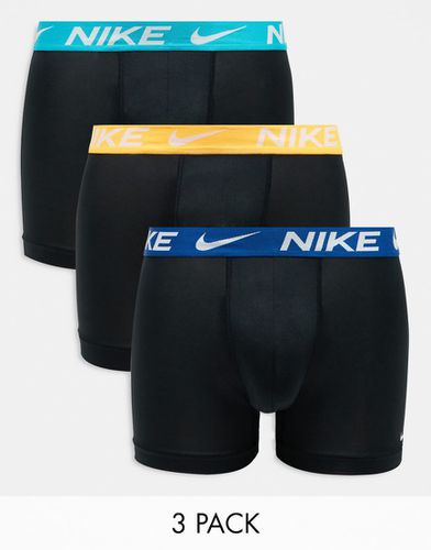 Dri-Fit Essential Micro - Confezione da 3 boxer aderenti neri in microfibra Dri-FIT con elastico in vita a contrasto - Nike - Modalova